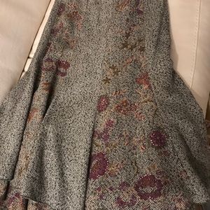 Gorgeous Italian wool skirt